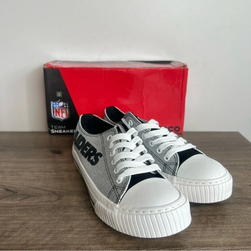 FOCO NEW Women's Las Vegas Raiders Glitter Low Top Shoe Size 9 #B1631
